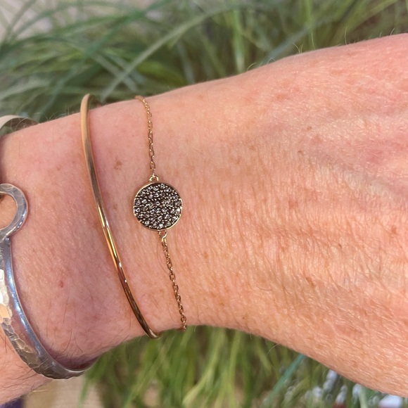 Swarovski Elegant Gold Bracelet with Blue Swarovski Crystals NWT - Picture 4 of 6